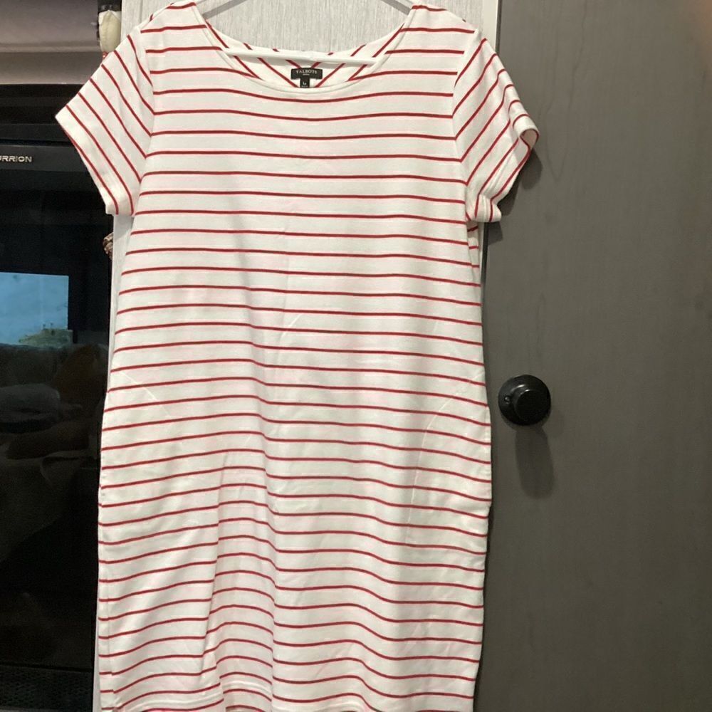 NWOT. Talbot’s Women’s Size LP.  Red Striped White Cotton Tee Shirt Dress